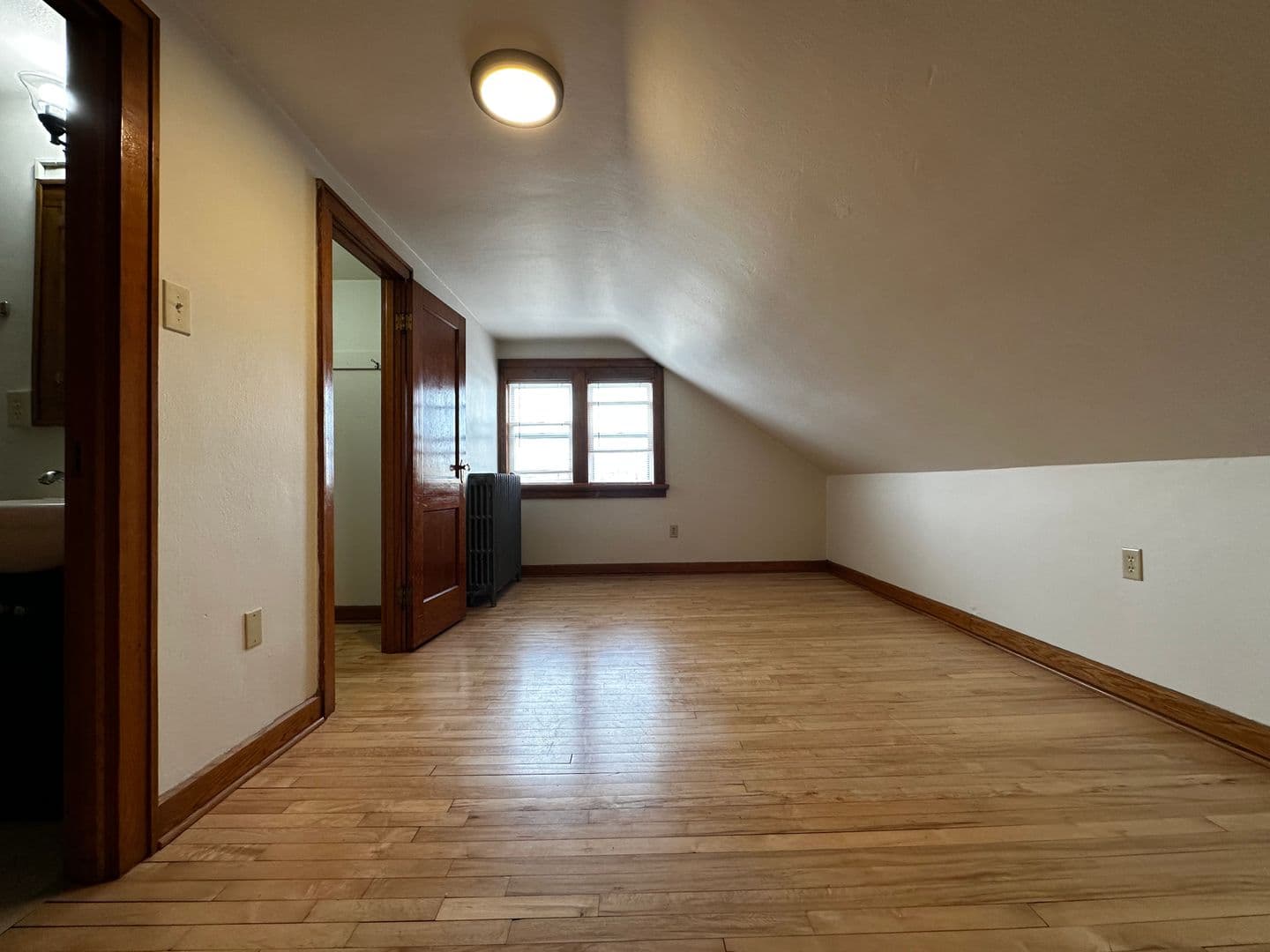 Green Bay Apartment: 822 Pine Street