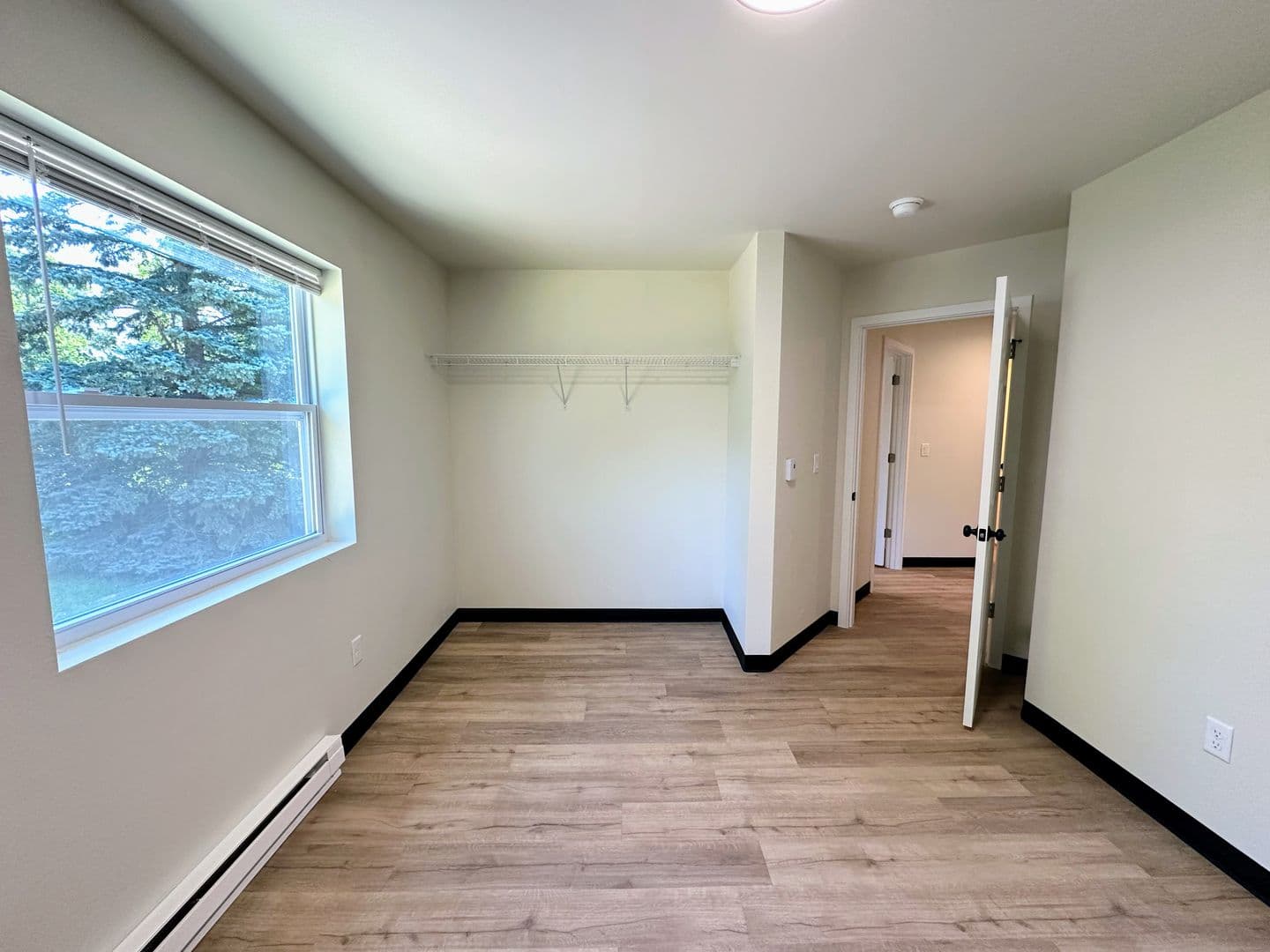 De Pere Apartment: 1201-1203 Atrium Ct