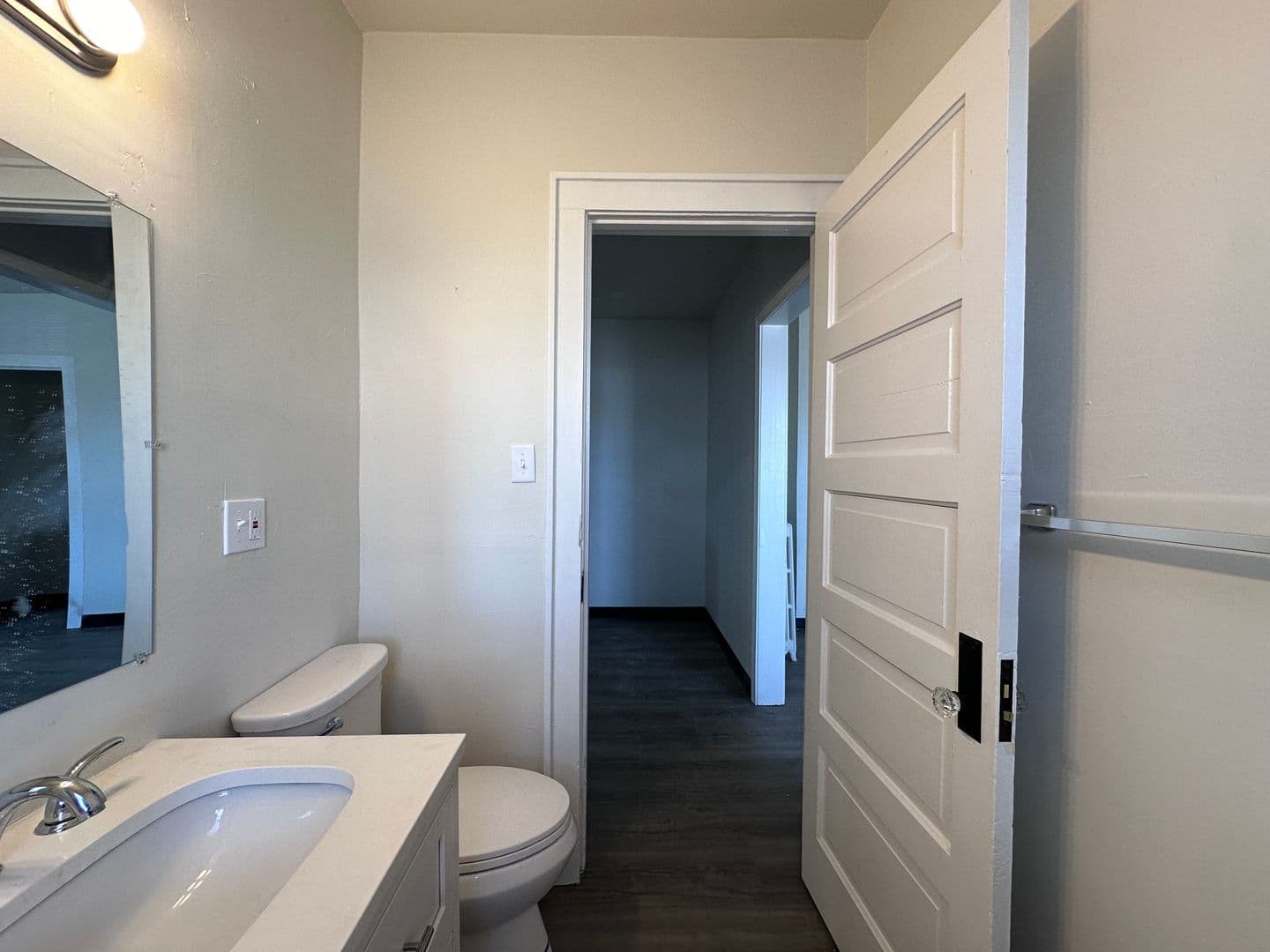Green Bay Apartment: 113 S Monroe Ave
