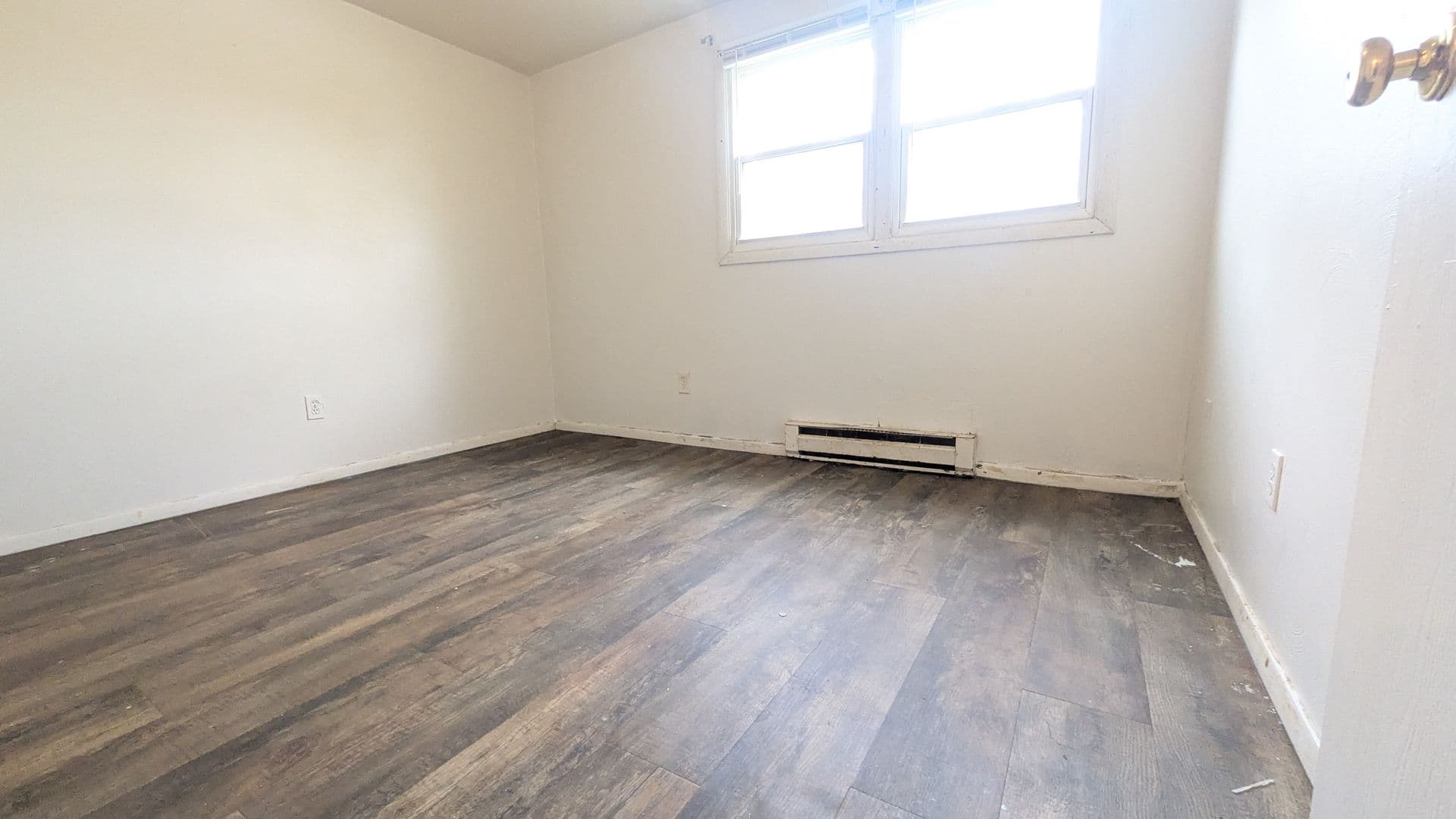 Green Bay Apartment: 1819 Badger Street