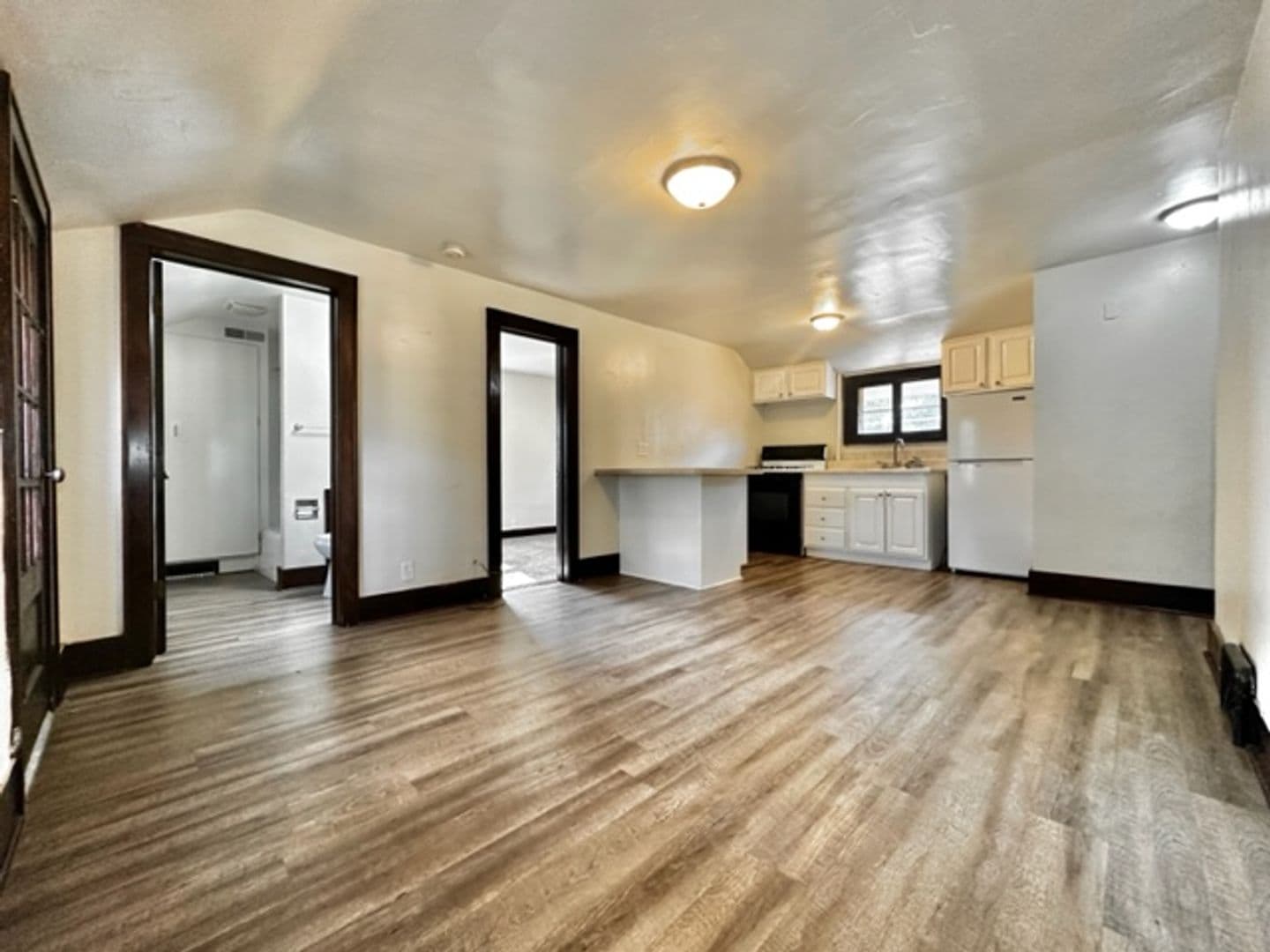 Green Bay Apartment: 717 Pine Street