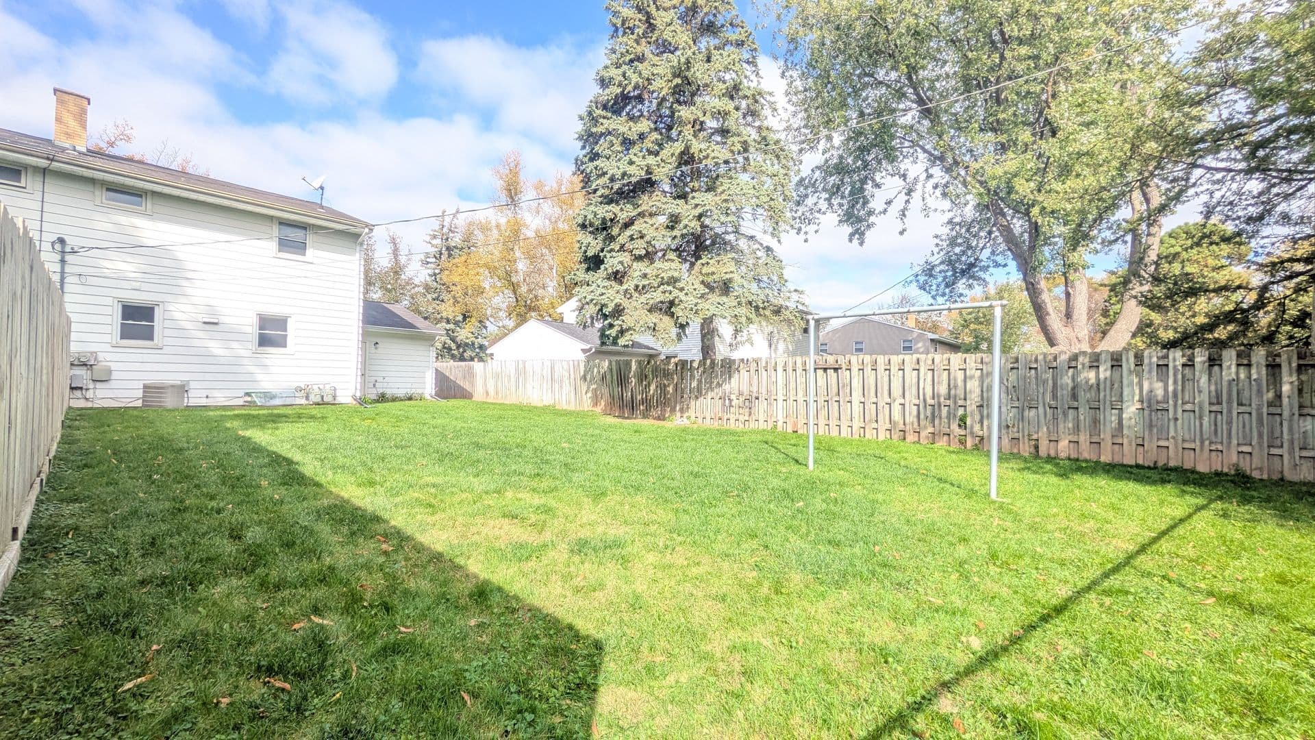 Green Bay Apartment: 408-410 Steven Street