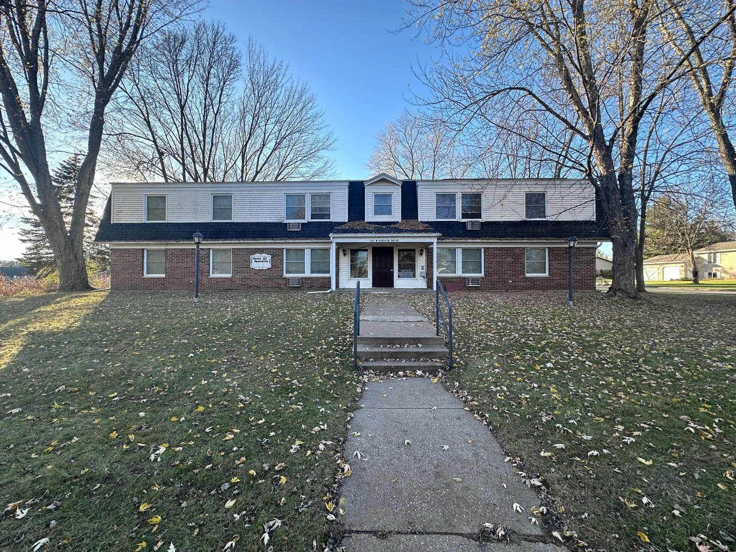 Marion Apartment: 101 Riverview Dr