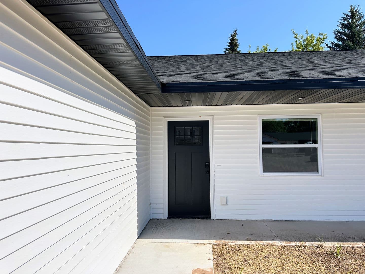 De Pere Apartment: 1201-1203 Atrium Ct