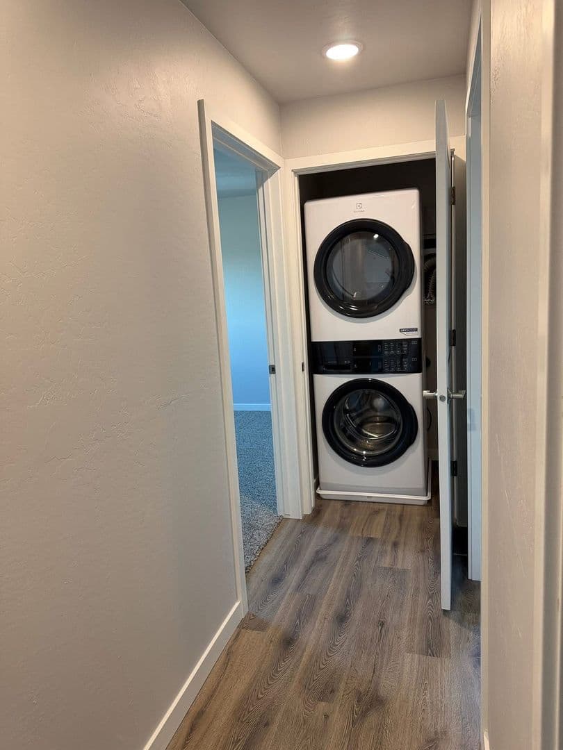 Bonduel Apartment: 204 East Express Way