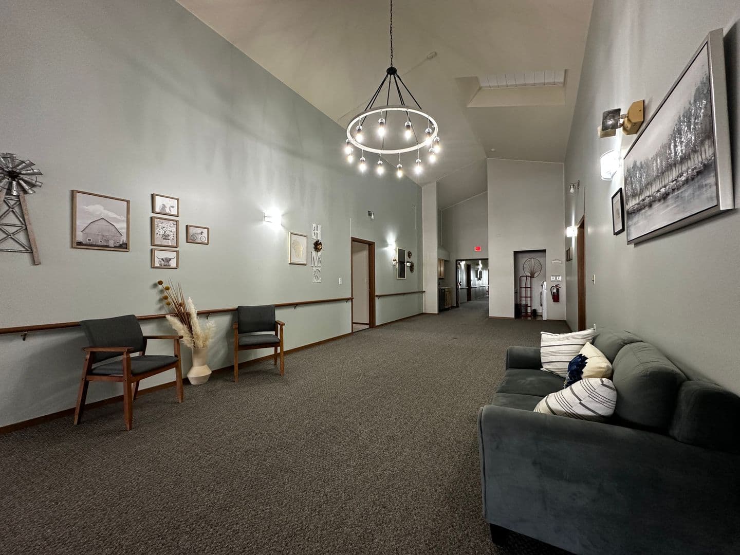 Hilbert Apartment: 135 S 3rd St.