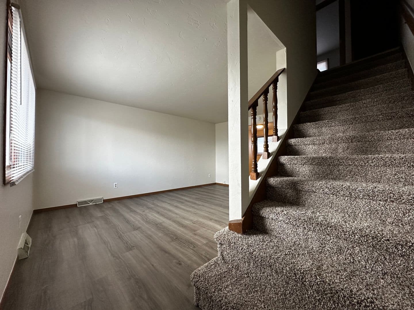 De Pere Apartment: 1168 Scheuring Rd.