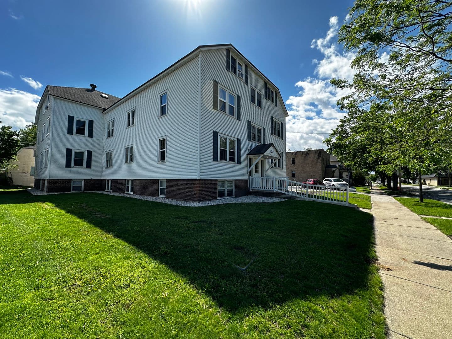 Green Bay Apartment: 822 Pine Street