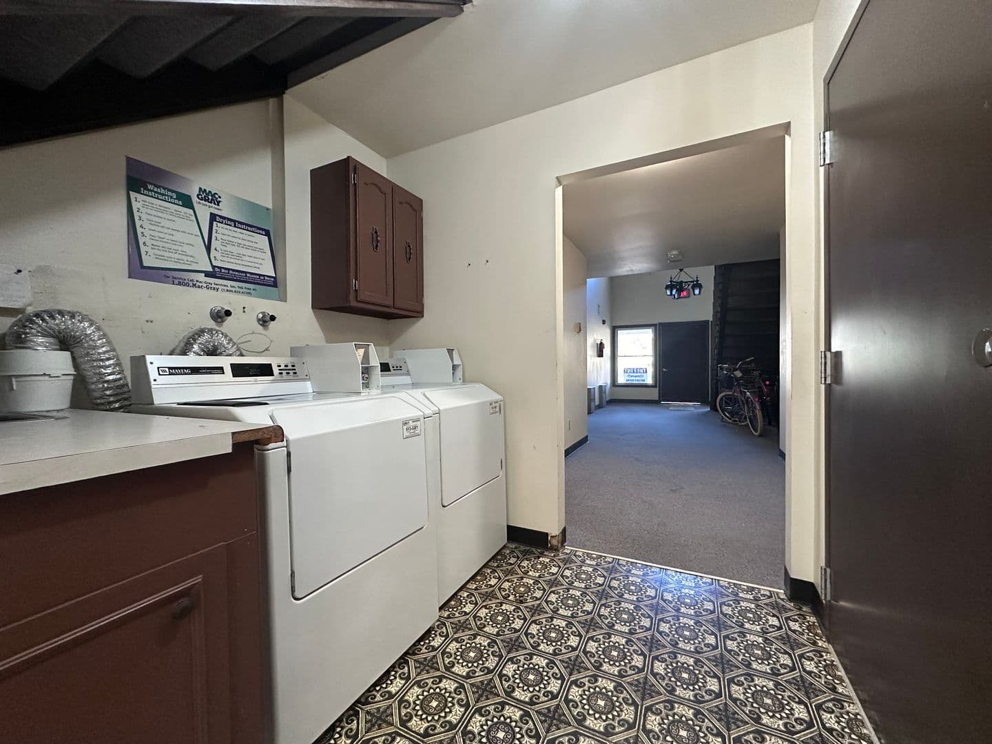 Marion Apartment: 101 Riverview Dr