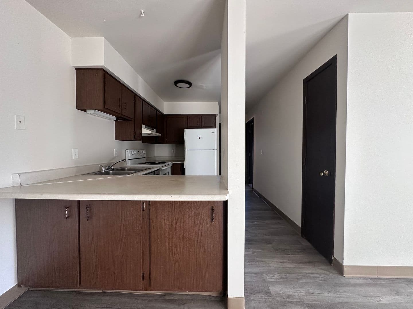 Marion Apartment: 101 Riverview Dr