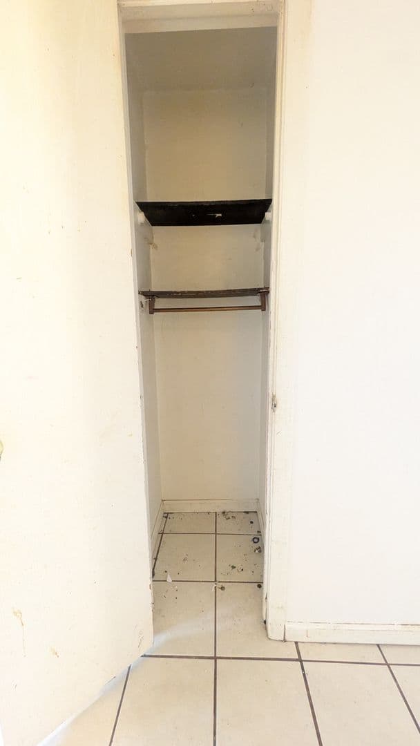 Green Bay Apartment: 1819 Badger Street
