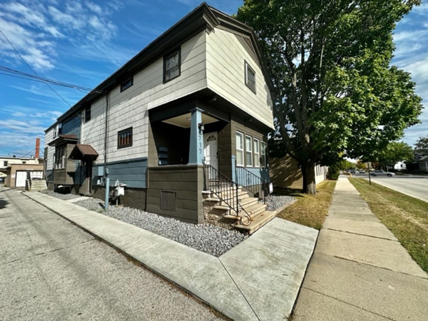 Green Bay Apartment: 717 Pine Street