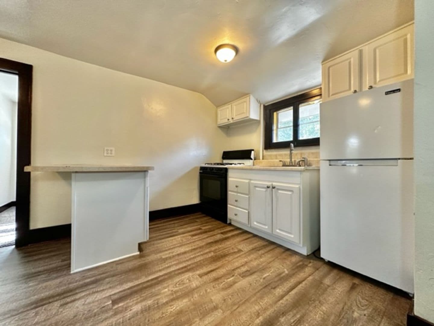 Green Bay Apartment: 717 Pine Street