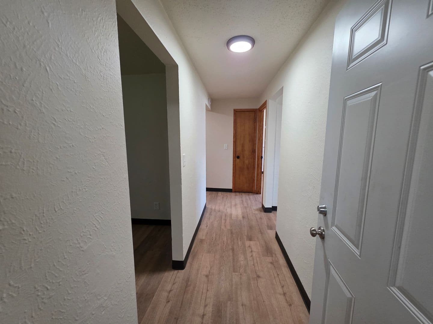 Green Bay Apartment: 2096 Imperial Ln