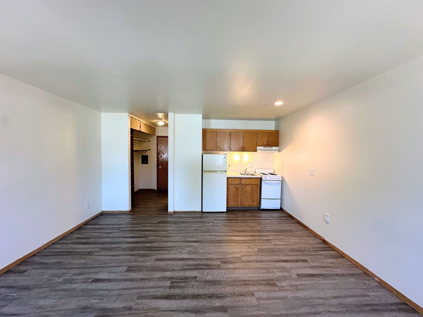 DePere Apartment: 600 James St.