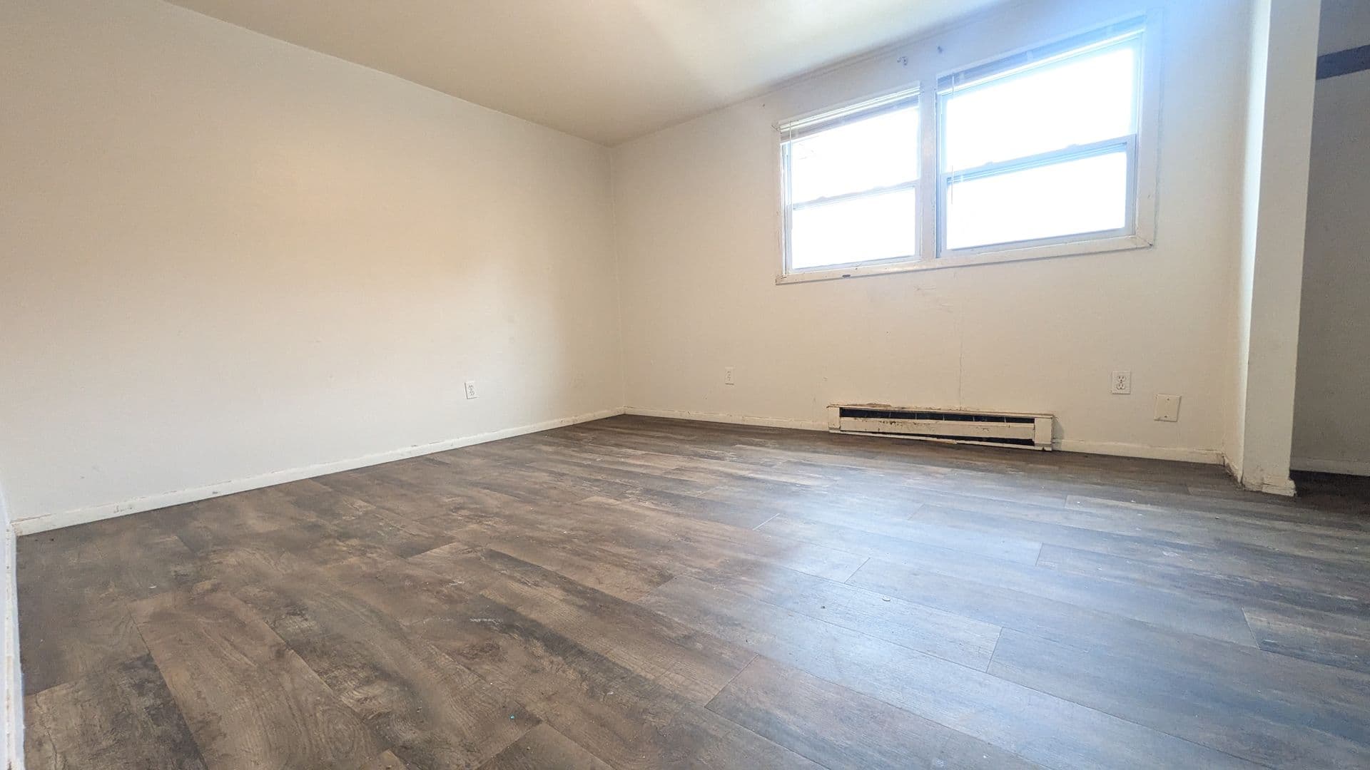 Green Bay Apartment: 1819 Badger Street