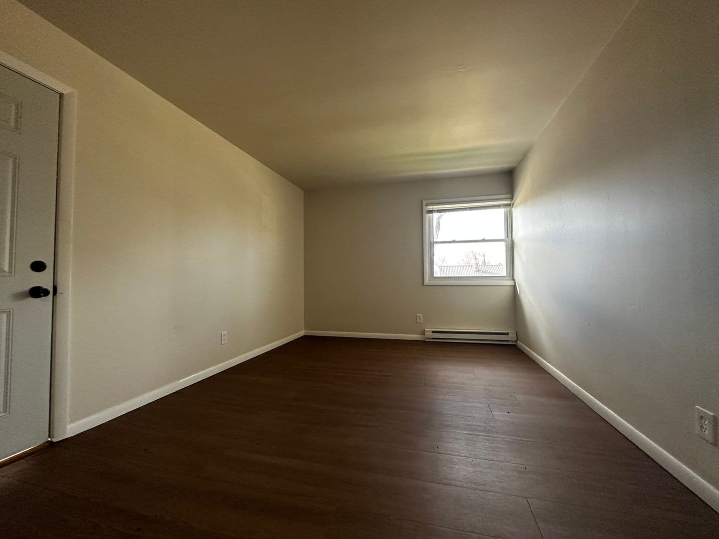 Green Bay Apartment: 125 Bader St