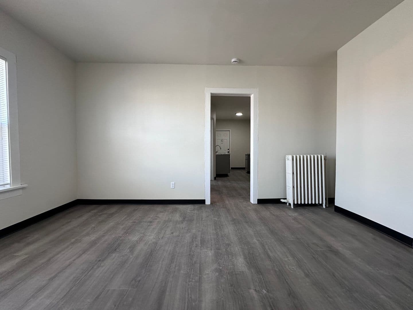Green Bay Apartment: 113 S Monroe Ave