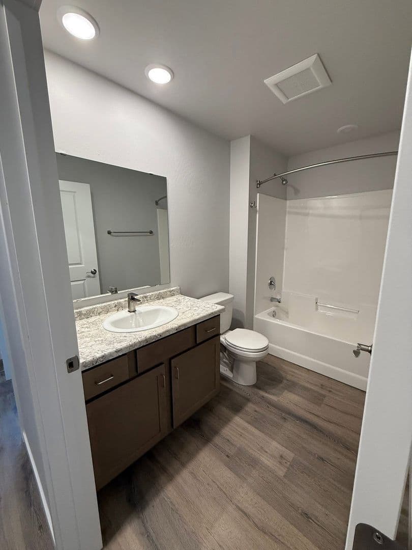 Bonduel Apartment: 204 East Express Way