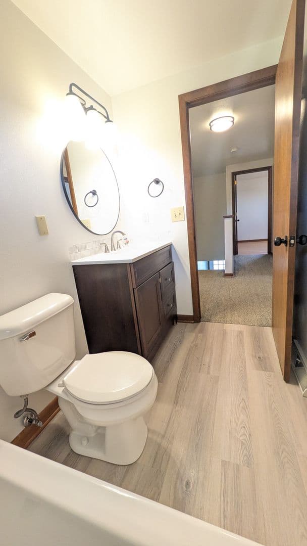 Green Bay Apartment: 408-410 Steven Street