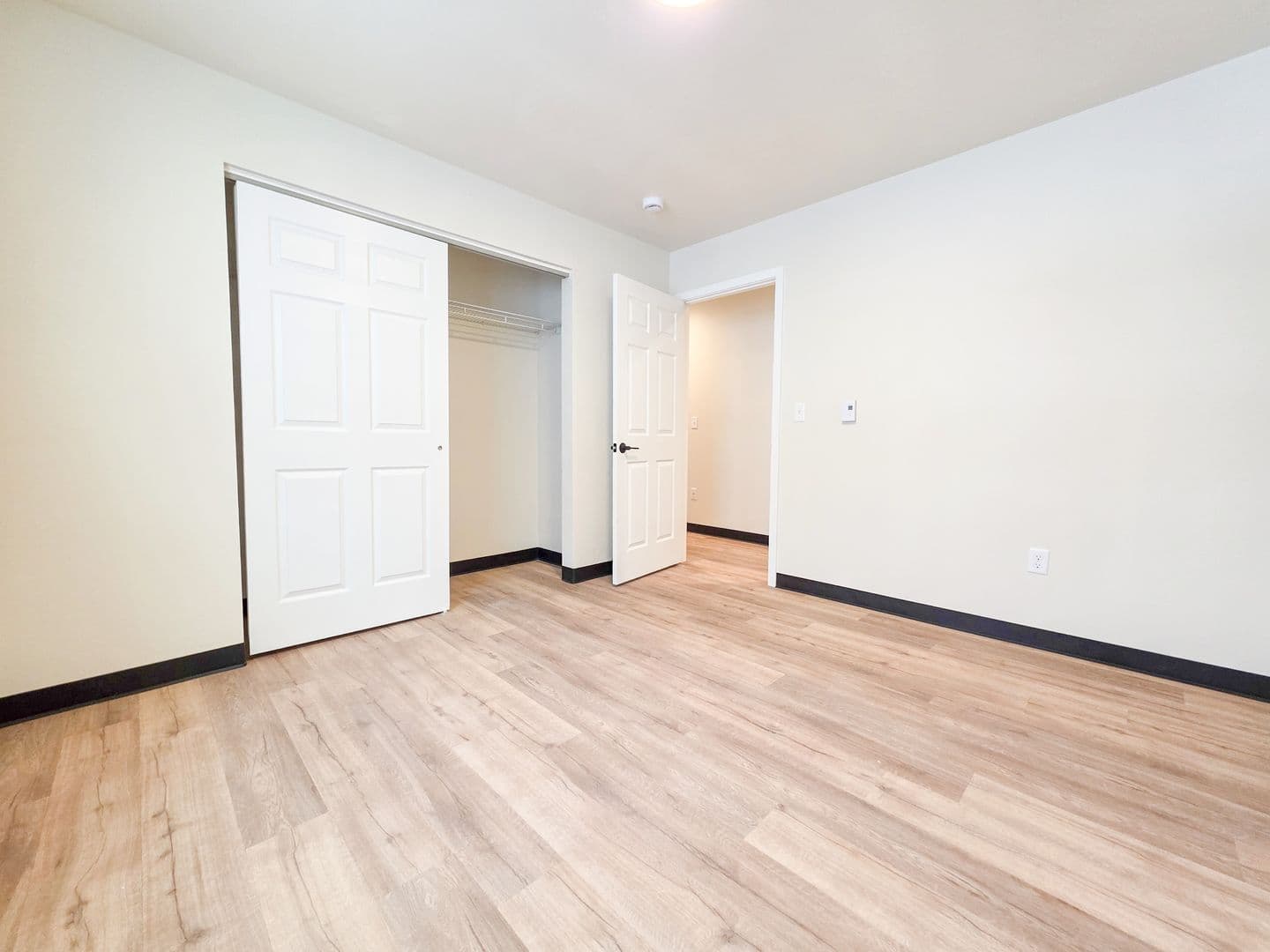 Green Bay Apartment: 1677-1679 Amy Street