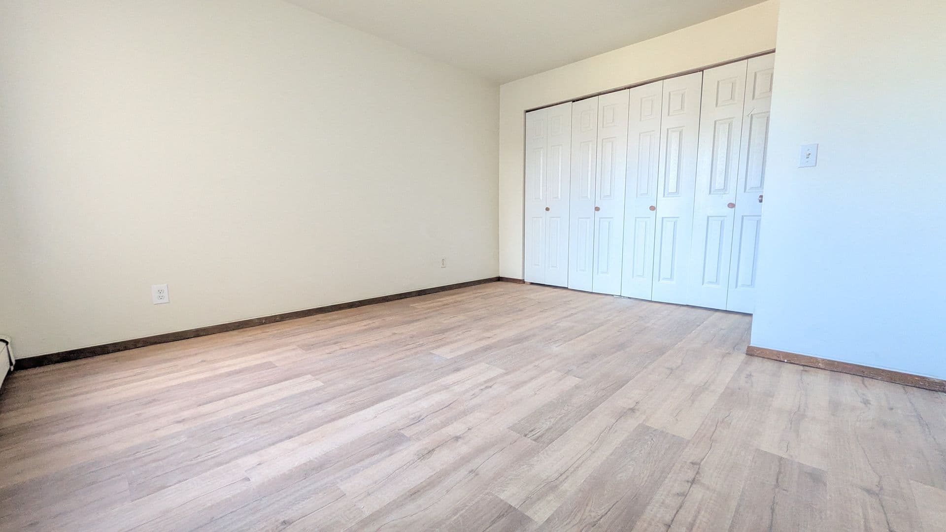 Appleton Apartment: 330-340 Wilson Ave.