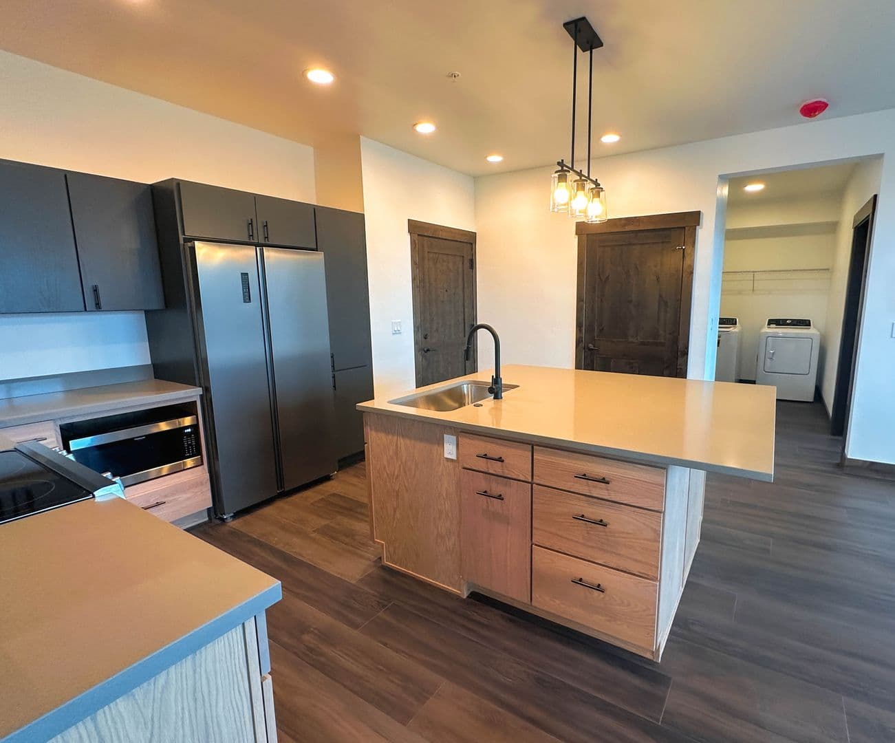Kalispell Apartment: 501 West Center St