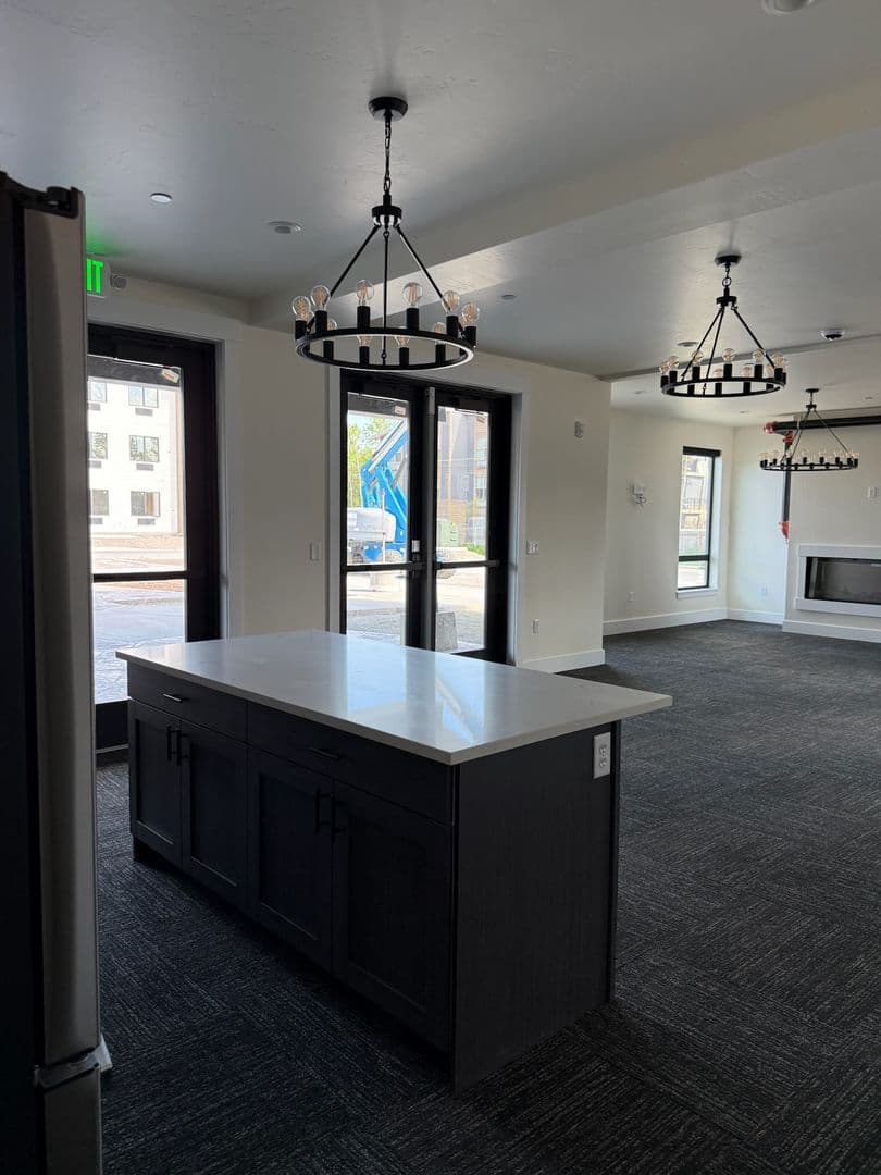 Whitefish Apartment: 707 Victory Lane