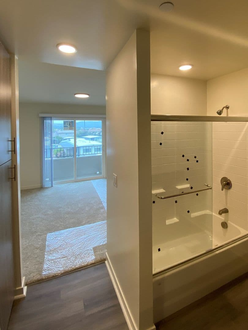 Santee Apartment: 9926 Buena Vista Avenue