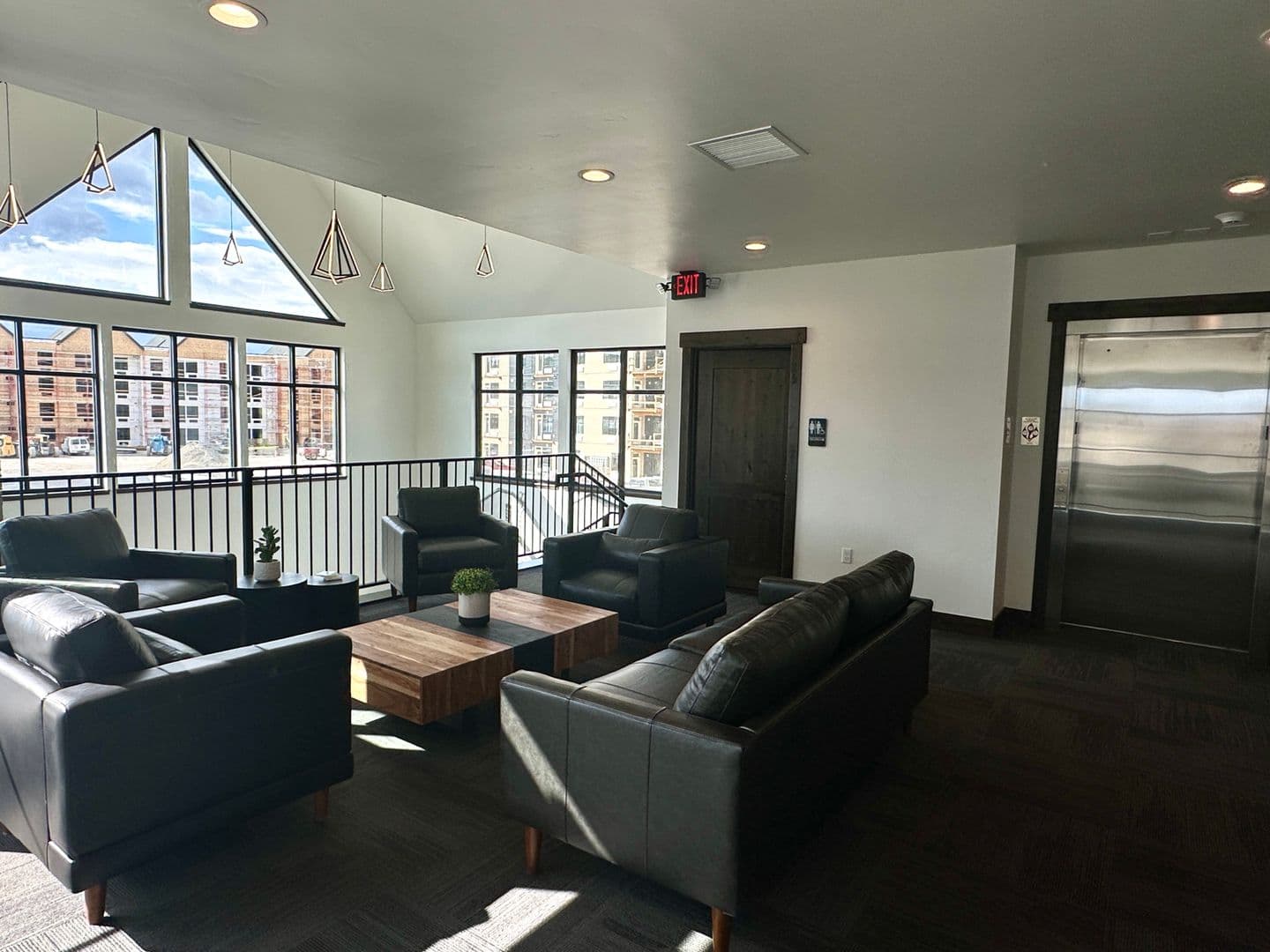 Kalispell Apartment: 501 West Center St