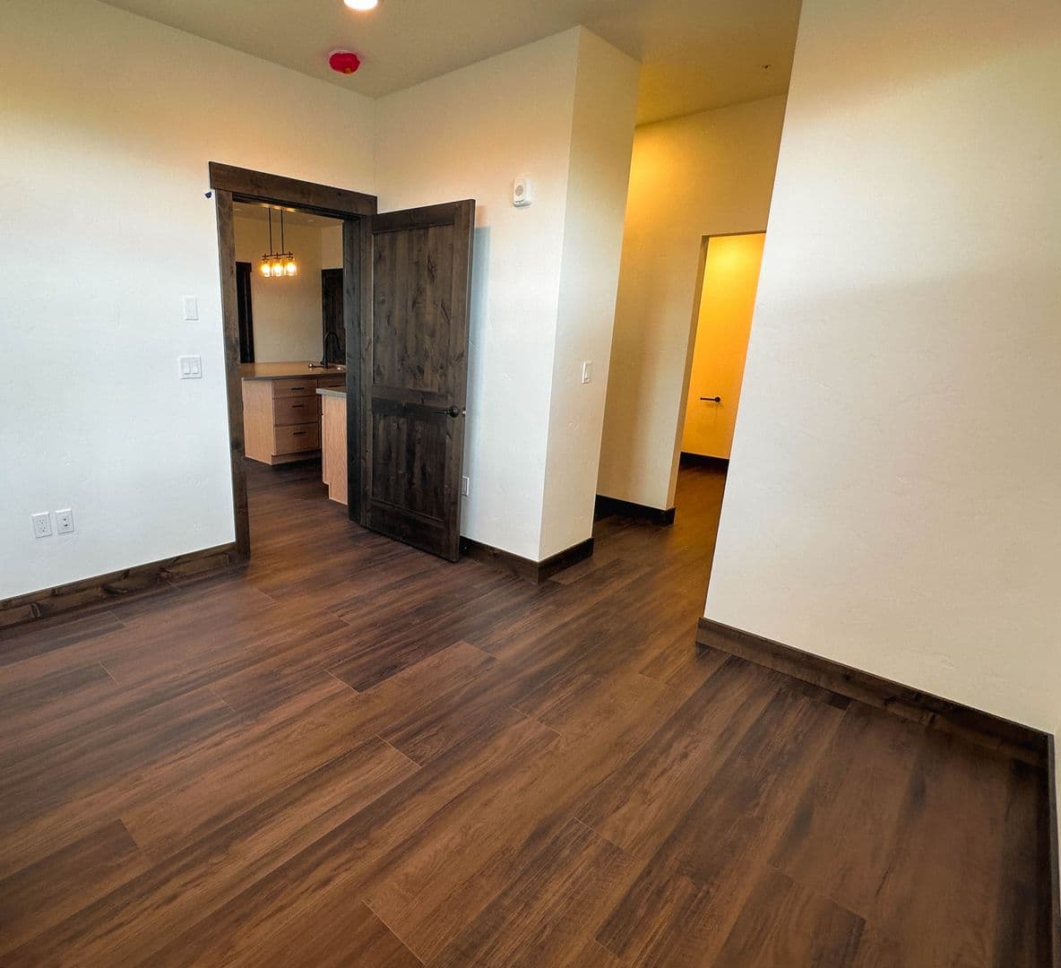 Kalispell Apartment: 501 West Center St