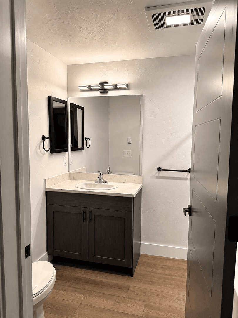 Whitefish Apartment: 711 Victory Lane