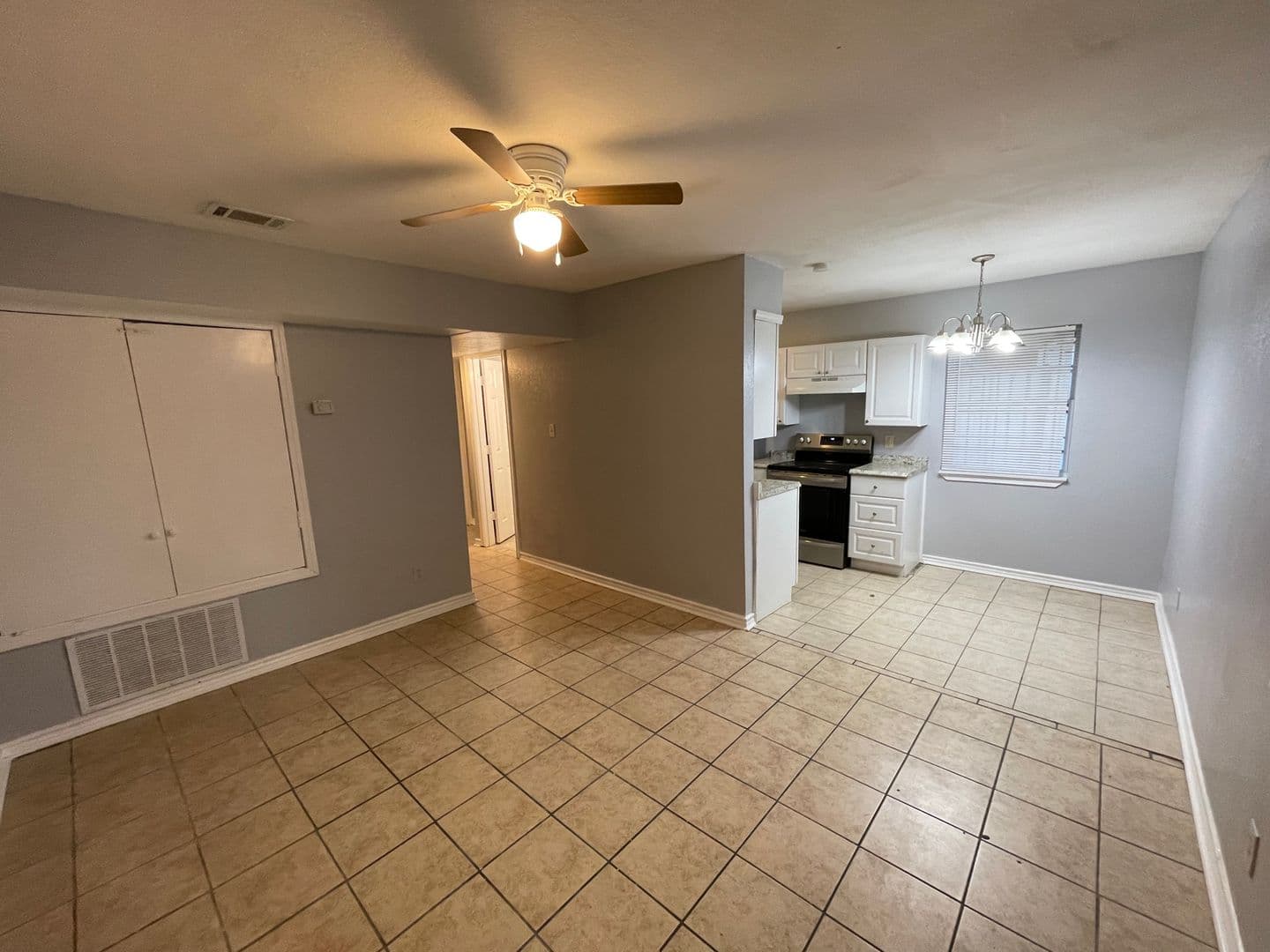 Fort Worth Apartment: 1516 E Hattie St