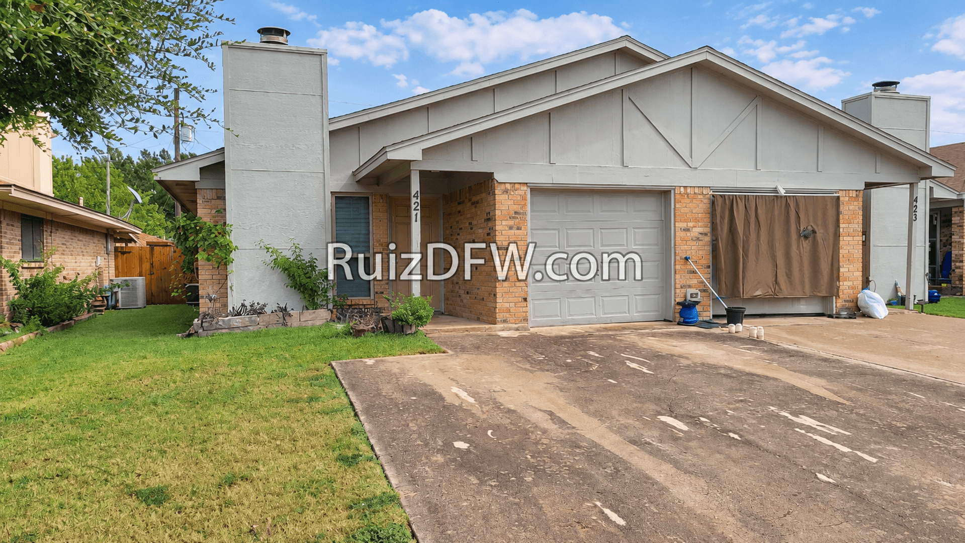 White Settlement Apartment: 421-423 S Las Vegas Trail