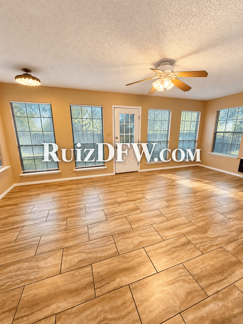 Benbrook House: 1405 Highridge Rd