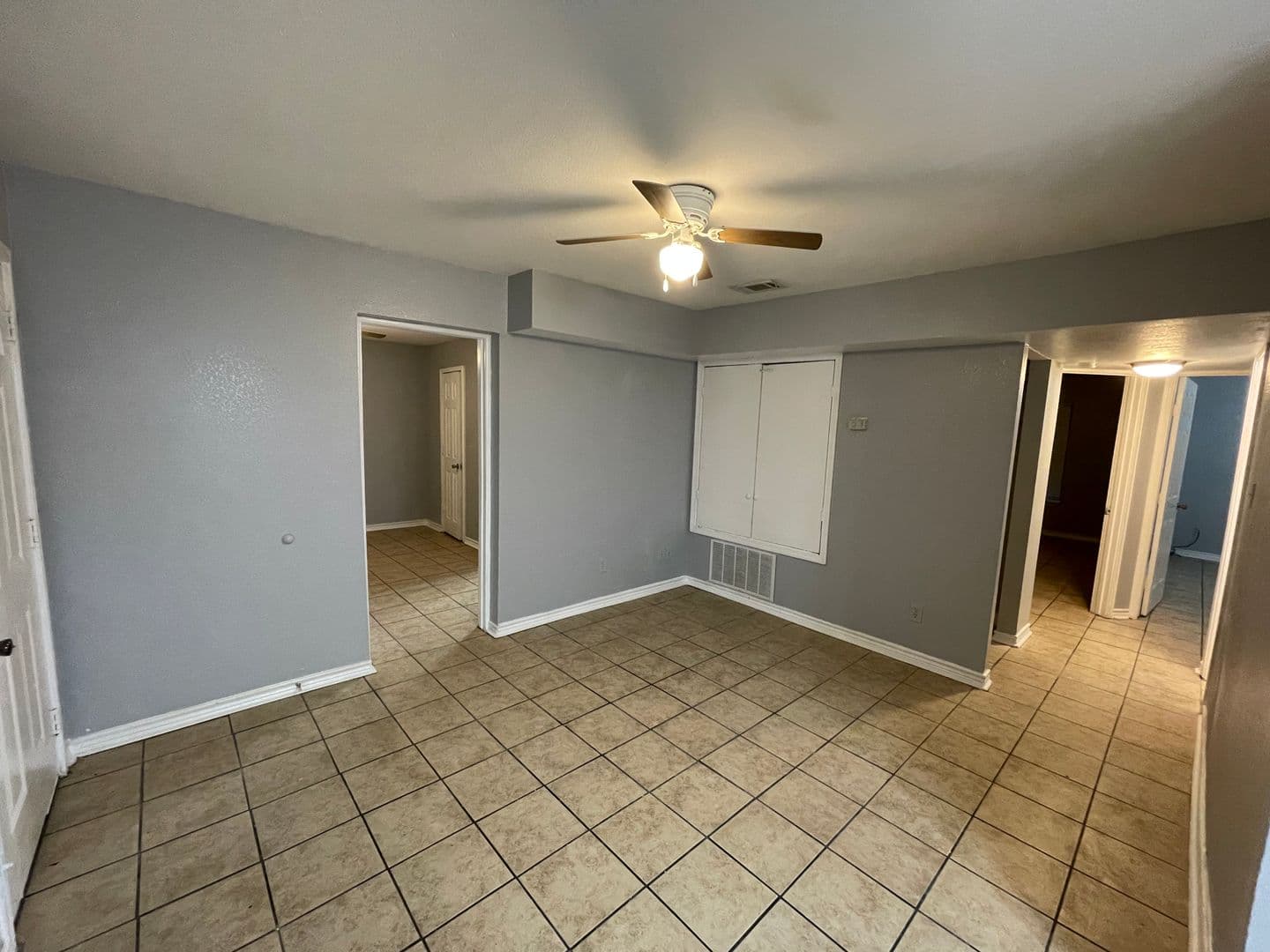 Fort Worth Apartment: 1516 E Hattie St