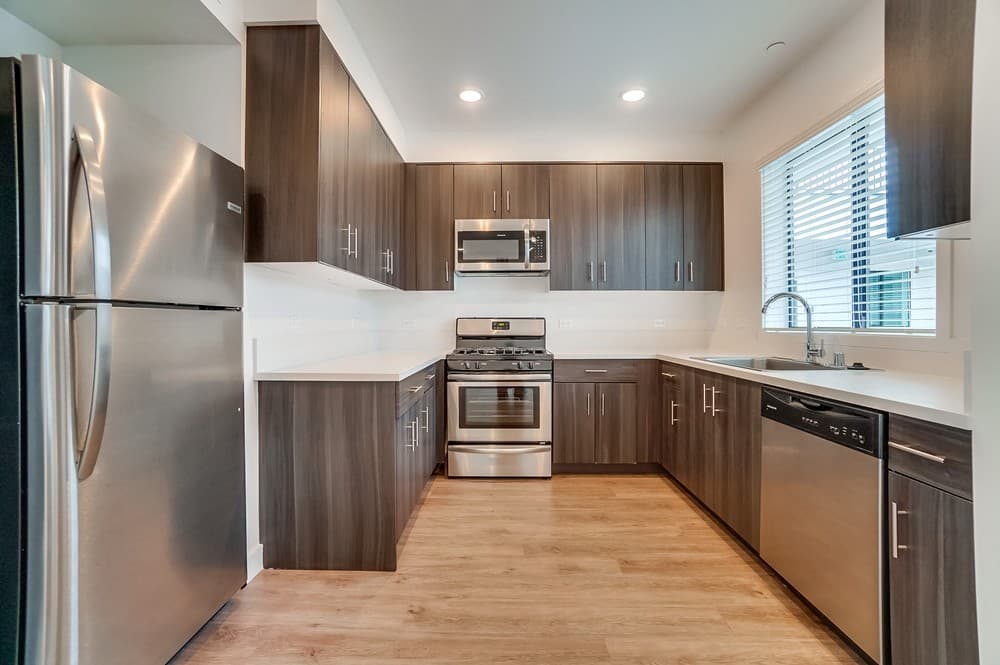 Lake Balboa Apartment: 16836 Sherman Way