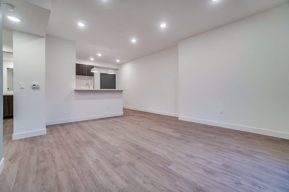 Sun Valley Apartment: 8600 Glenoaks Blvd.