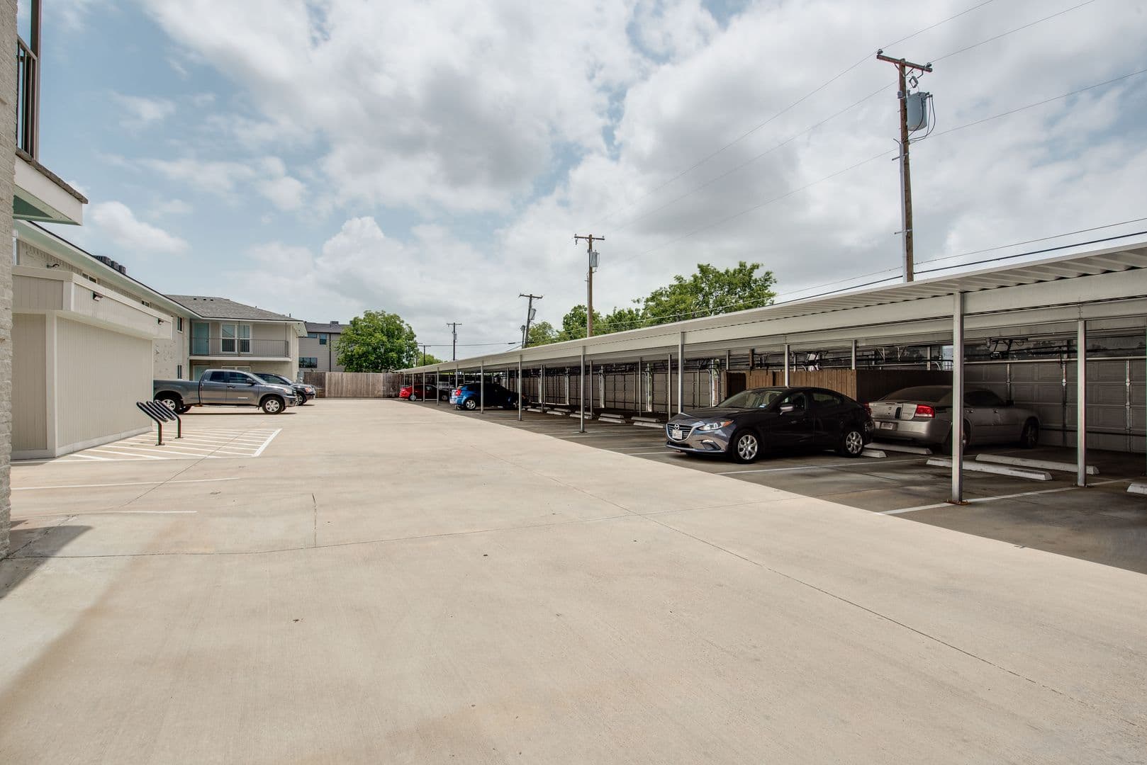 Dallas Apartment: 1500 N. Haskell Ave