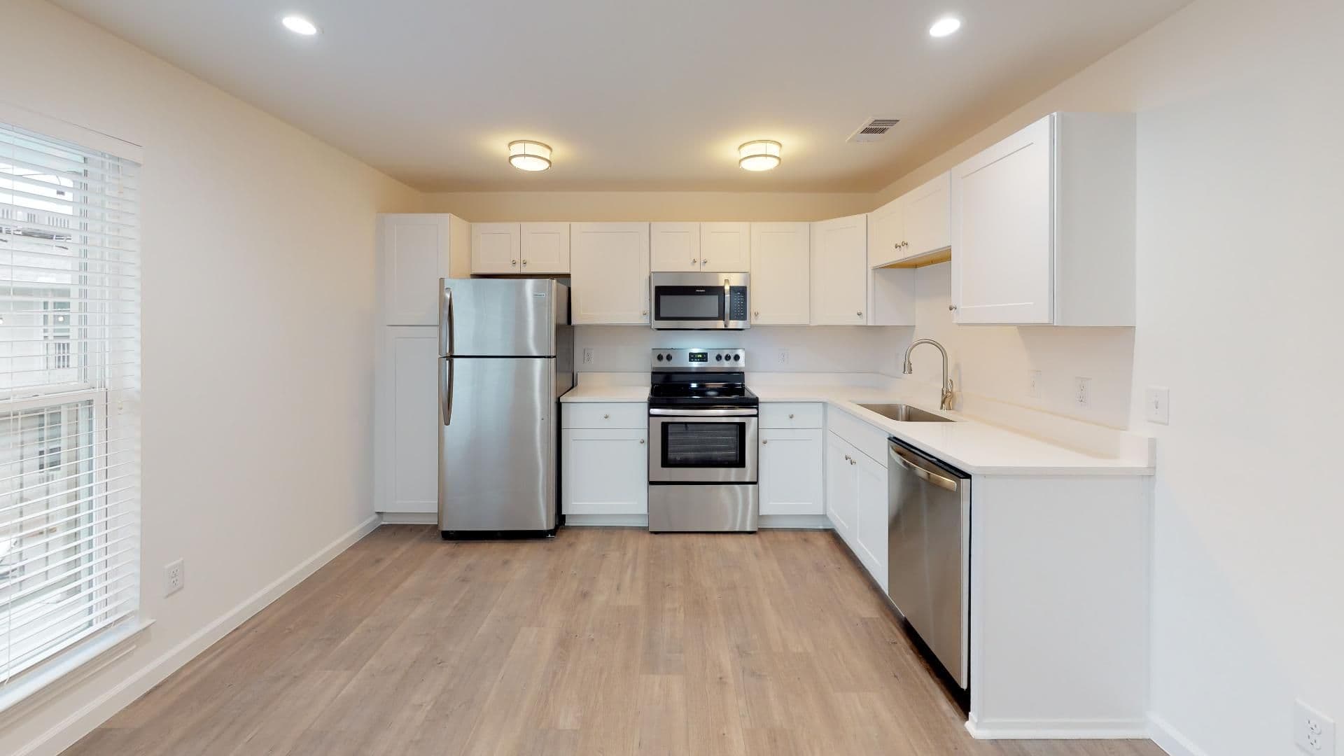Dallas Apartment: 1809 Bennett Ave