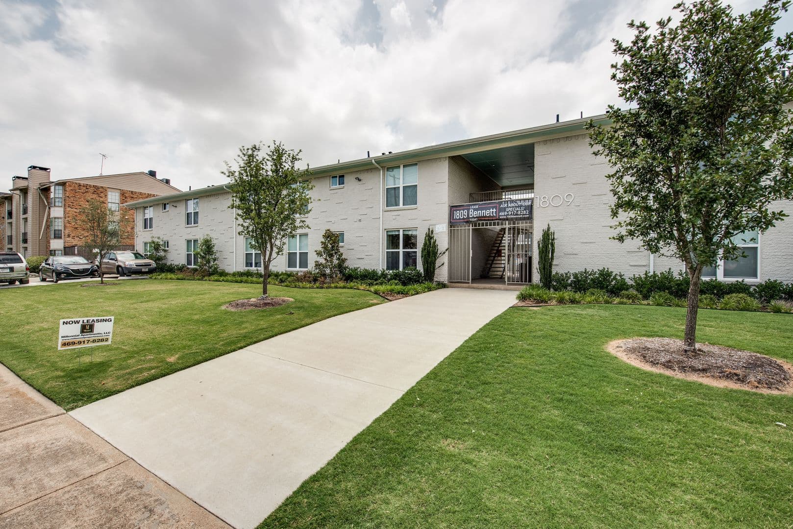Dallas Apartment: 1809 Bennett Ave