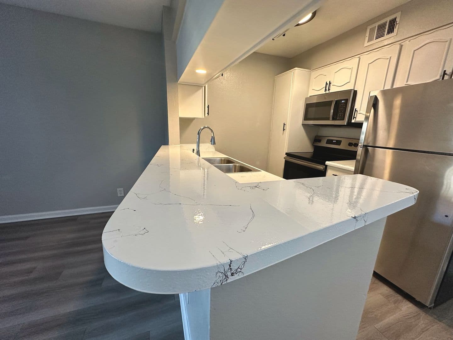 Dallas Apartment: 5221 Bonita Avenue