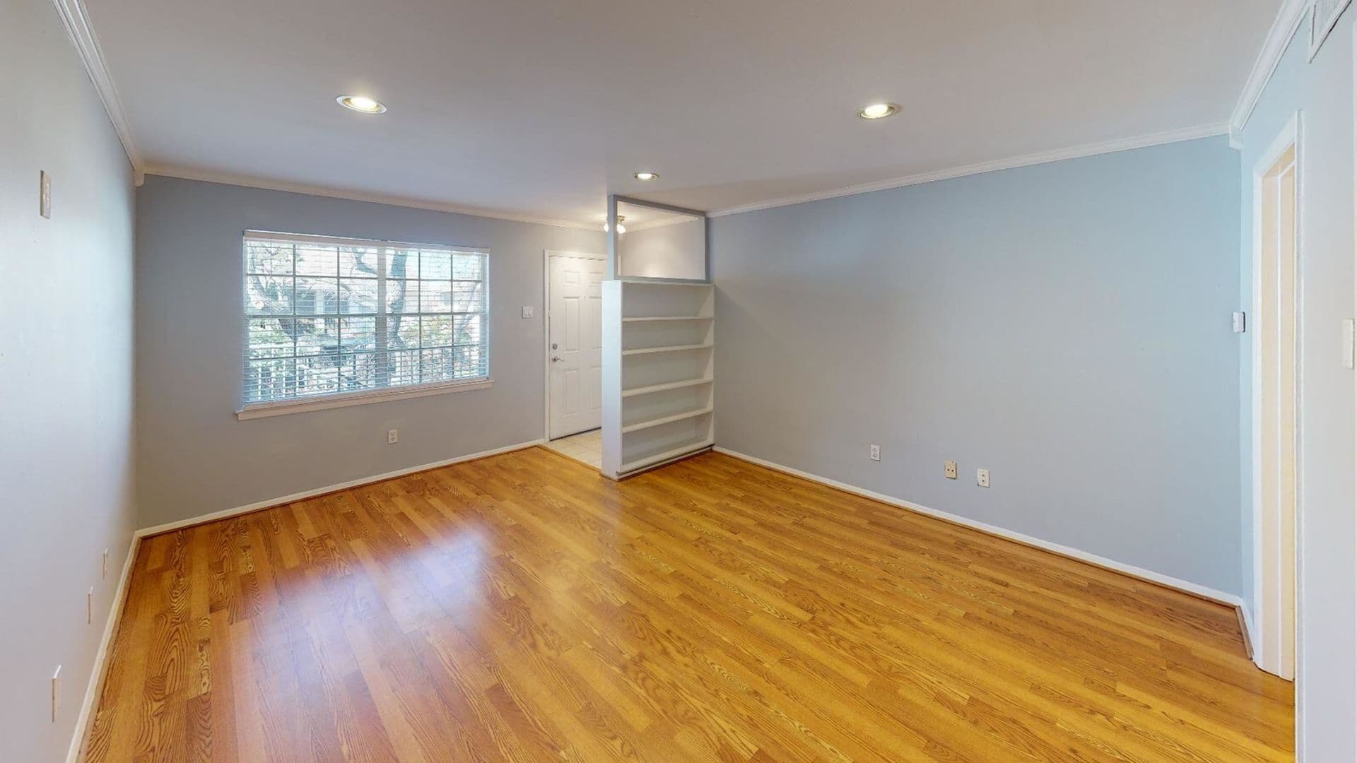 Dallas Apartment: 4214 Rawlins Street