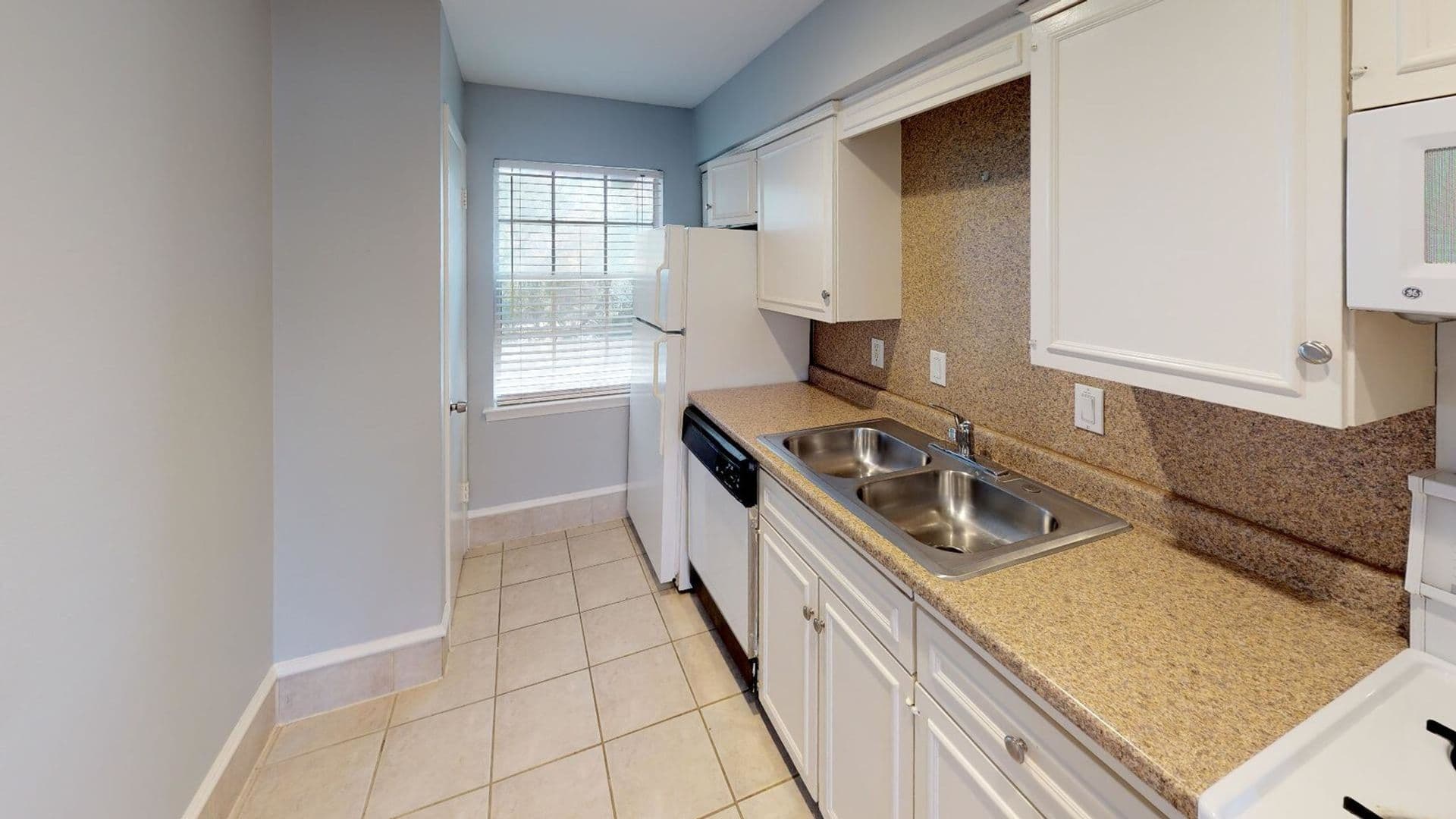 Dallas Apartment: 4214 Rawlins Street