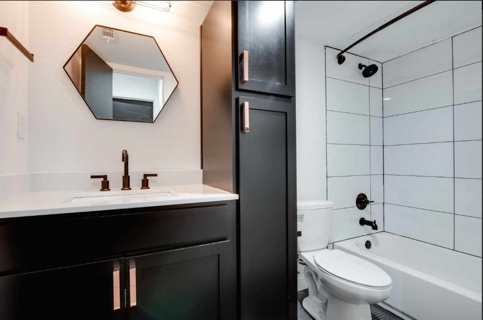 Dallas Apartment: 5103 Liveoak Street