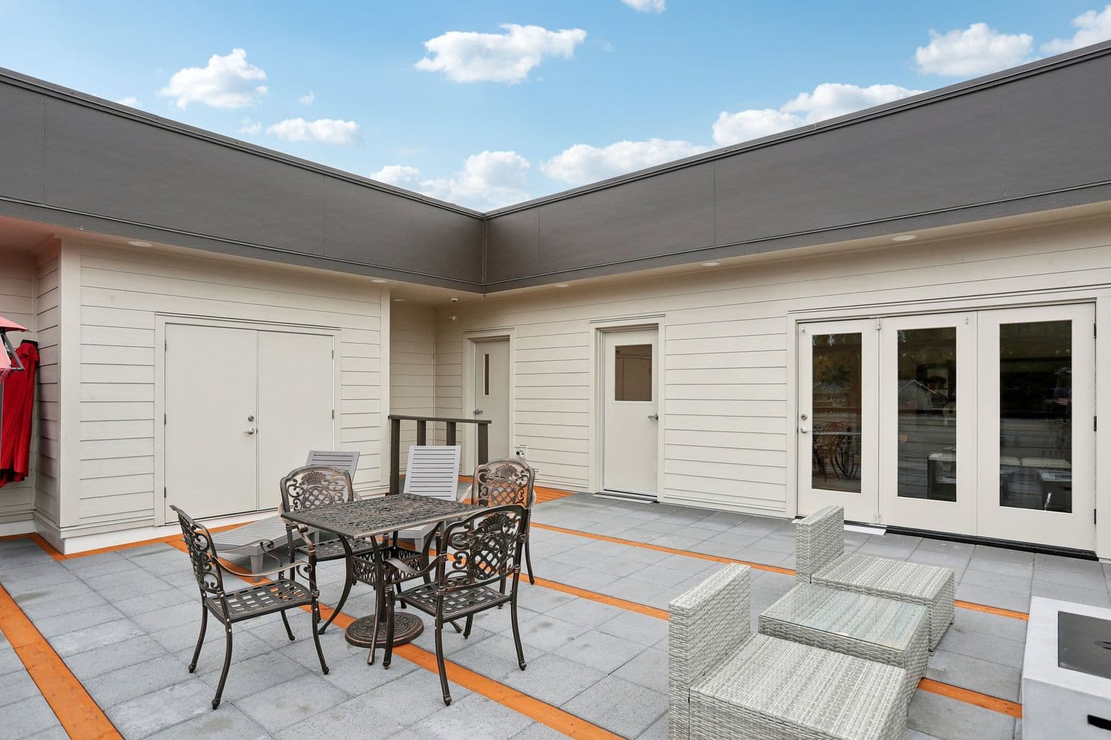 Salem Apartment: 5775 Commercial St Se