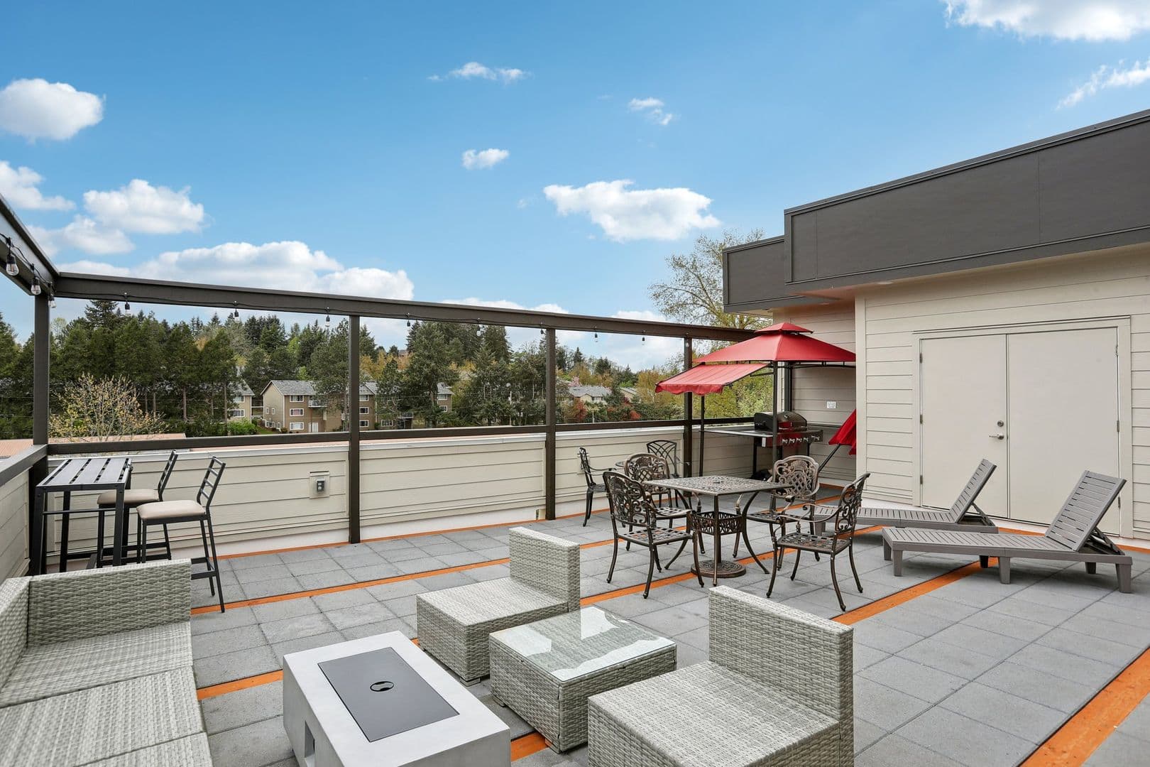 Salem Apartment: 5775 Commercial St Se