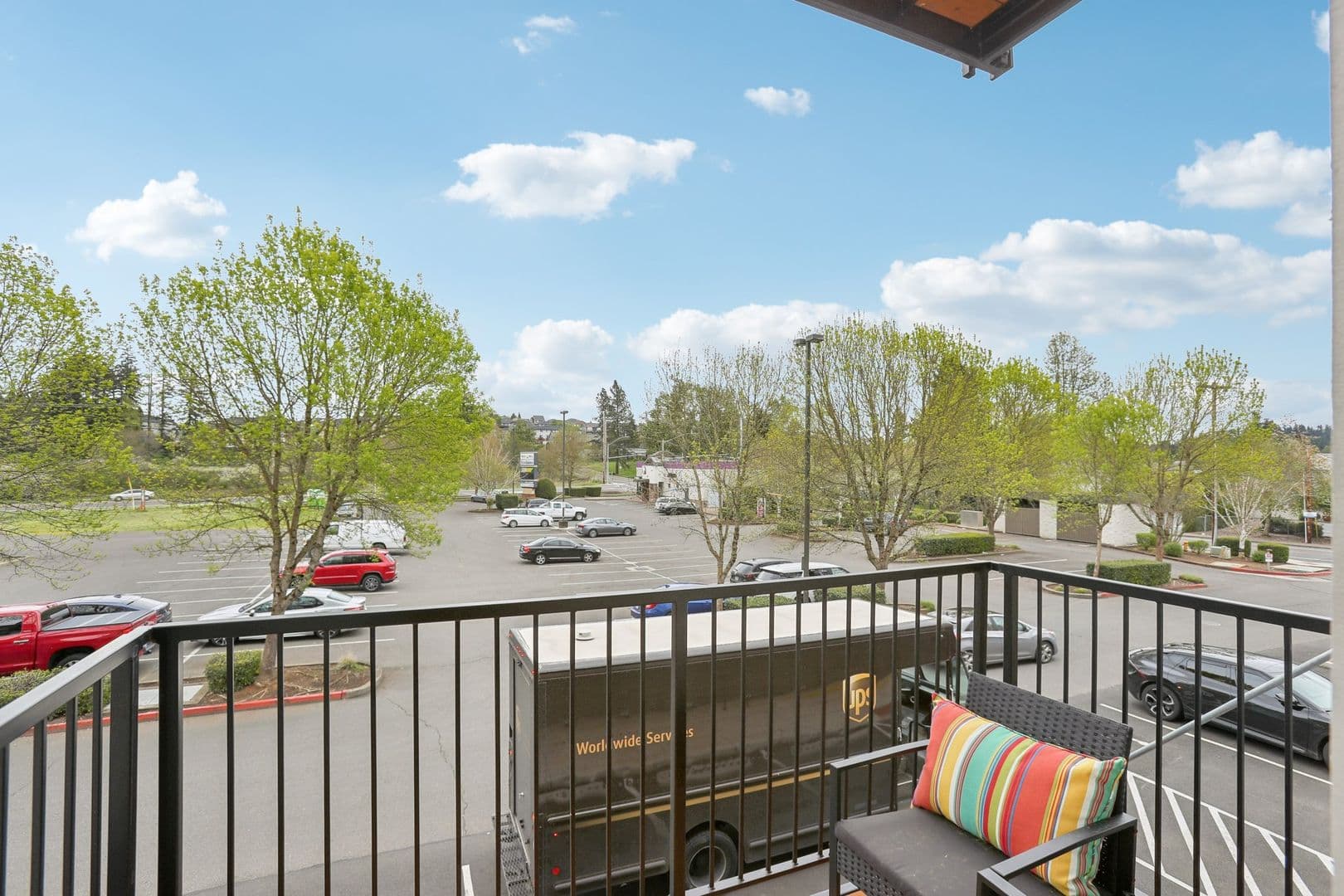 Salem Apartment: 5775 Commercial St Se