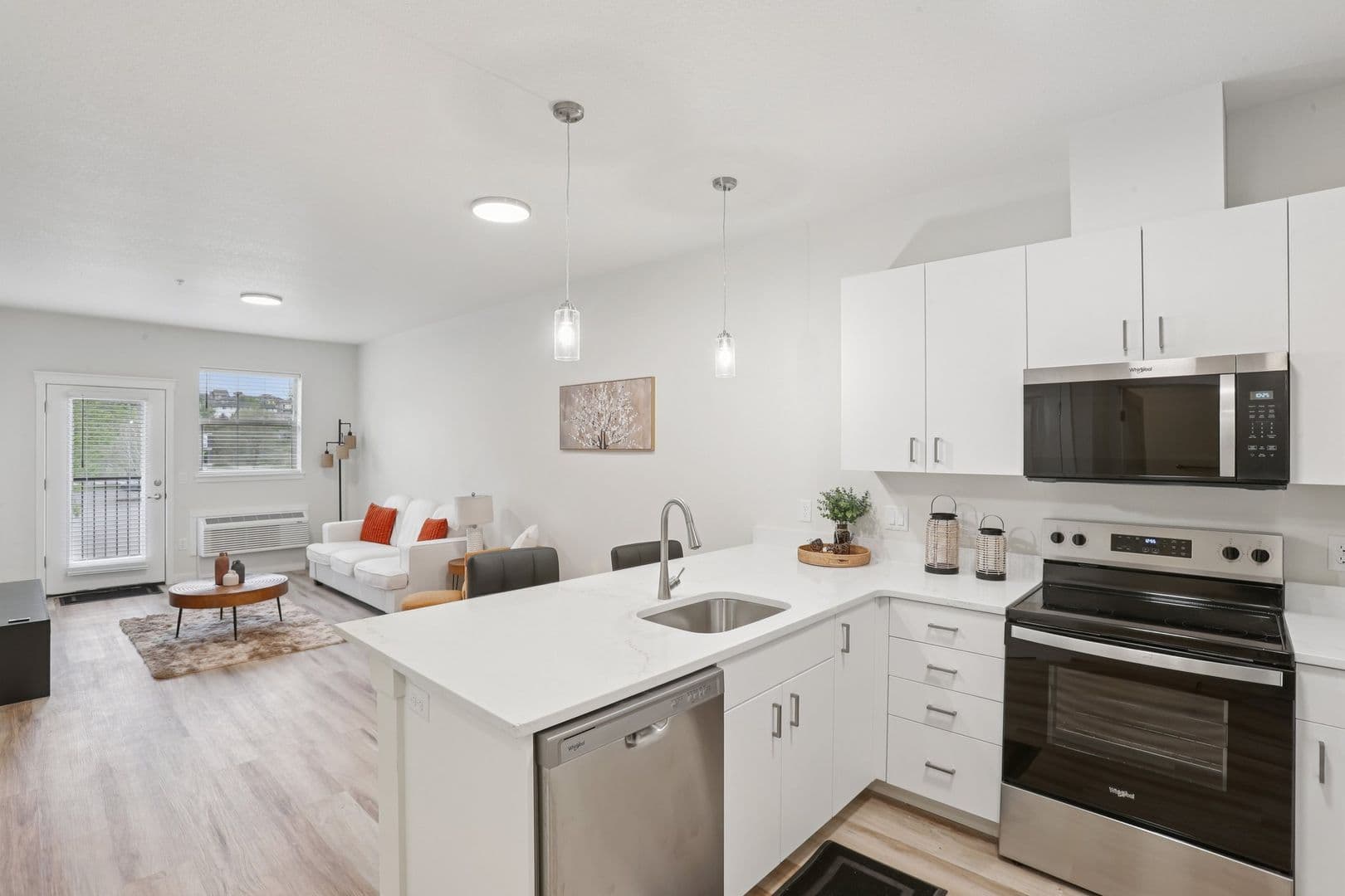 Salem Apartment: 5775 Commercial St Se