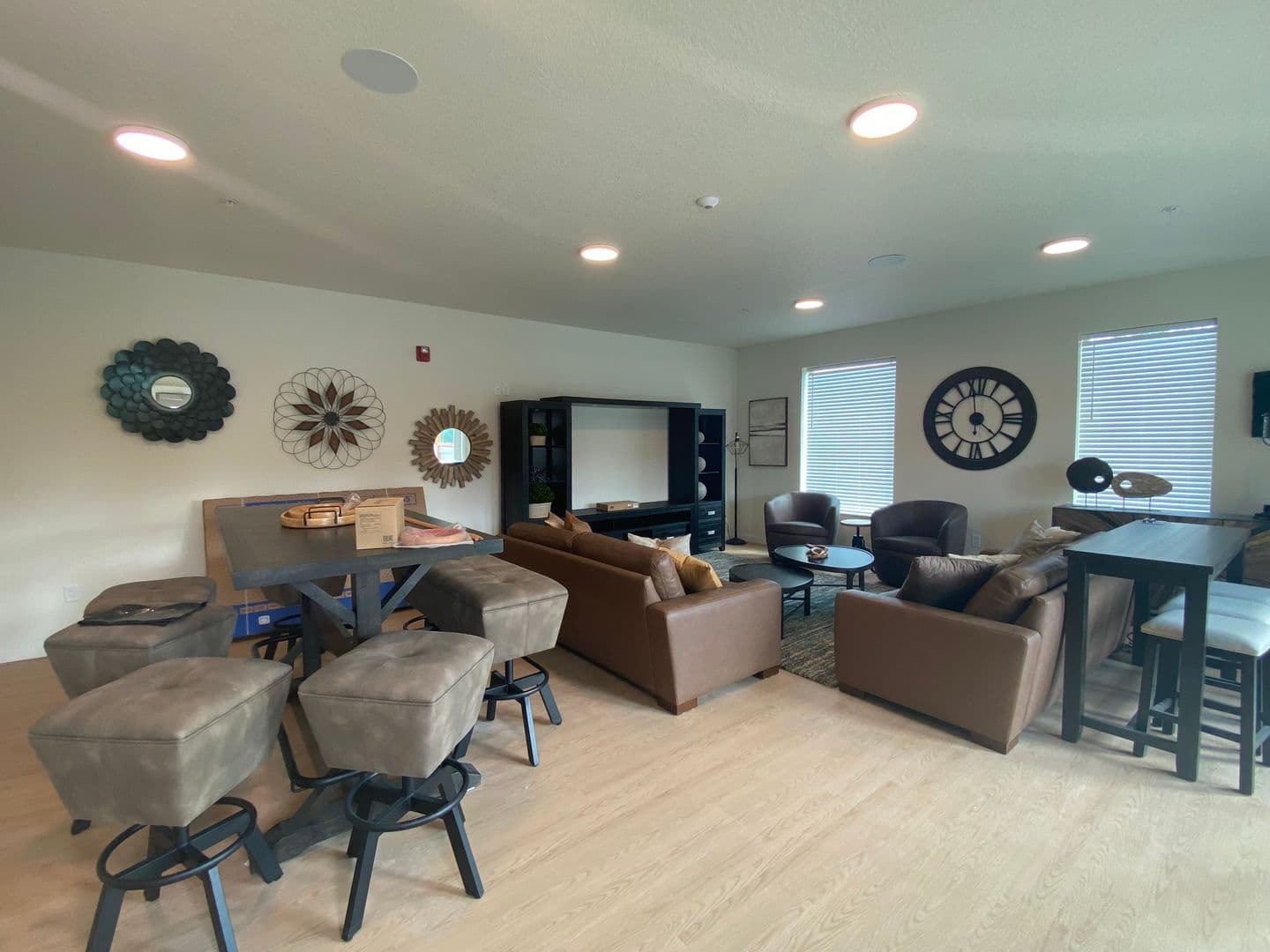 Salem Apartment: 5775 Commercial St Se